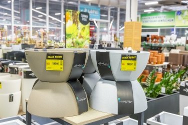 Фото 3 — Black Friday в Епіцентрі: знижки до -70% і п’ять мільйонерів