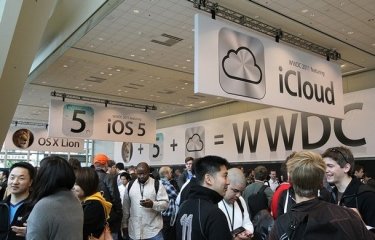 Фото 2 — Стив Джобс показал новый сервис iCloud