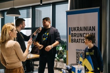 Фото 22 — В столице Словакии прошел благотворительный бранч с представителями украинской креативной индустрии