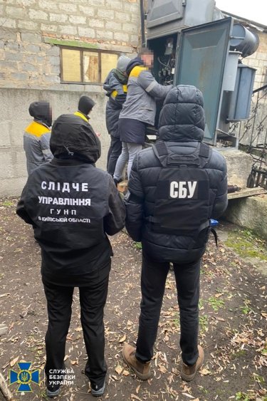 Фото 3 — Подпольная криптоферма под Киевом украла электроэнергии на 3,5 млн грн — СБУ (ФОТО)