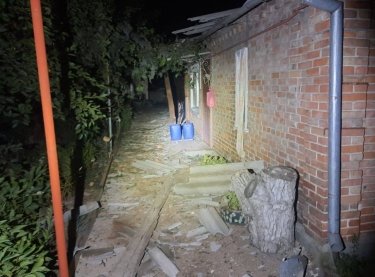 Фото 3 — Оккупанты обстреляли Никополь: один погибший и трое раненых