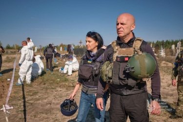 Фото 7 — В Лимані досліджують два місця поховань при окупації: в одному біля 200 могил, в іншому братська могила (ФОТО)