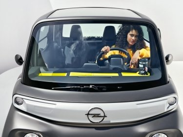 Фото 3 — Opel представил суперкомпактный электрокар весом 470 кг (ФОТО)
