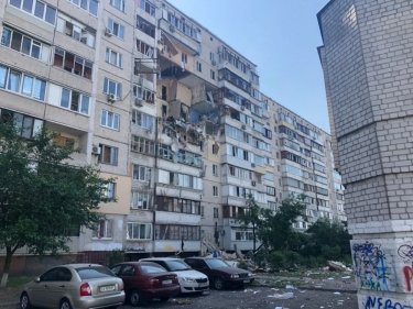 Фото 2 — В Киеве произошел масштабный взрыв в жилом доме: есть жертвы (ФОТО, ВИДЕО)