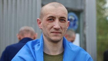 Фото 8 — В День Независимости состоялся обмен пленными: домой вернули военных и гражданских (ФОТО)