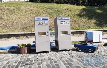 Фото 36 — В Киеве разгромили скандальную выставку на Аллее Небесной Сотни: есть задержанные (ФОТО)