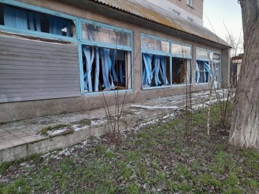 Фото 4 — Оккупанты нанесли удар по больнице и домам в Очакове