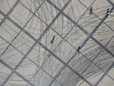 Фото 5 — Полиция расследует экстремальные съемки рекламы Red Bull с Alyona Alyona в центре Киева