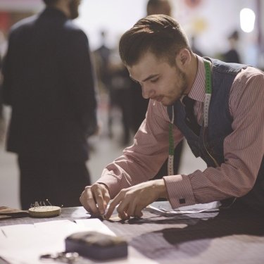 Фото 2 — UFW. Решения для бизнеса: почему англичане покупают костюмы у Возиановой