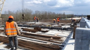 Фото 5 — Возле Чернигова открыли движение по мосту через Десну (ФОТО)