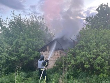 Фото 2 — В Одессе и на Херсонщине попадание в объекты критической инфраструктуры, в Николаевской области погибла женщина: как прошли сутки в регионах