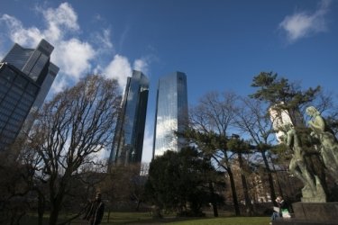 Фото 2 — "Зеленые окна". На что украинские банки готовы для экологии