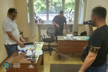 Фото 7 — В Виннице задержали более 10 должностных лиц военной медкомиссии и врачей, которые наживались на военнообязанных