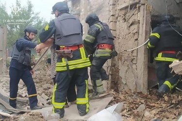 Фото 3 — Обстрелы Харьковщины: из-под завалов дома в Волчанске спасли женщину (ФОТО)
