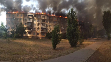 Фото 2 — В Новой Каховке возник масштабный пожар в пятиэтажке (ФОТО, ВИДЕО)