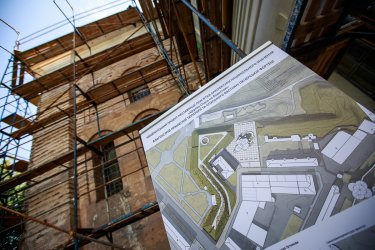 Фото 10 — Президент "Рошен" Вячеслав Москалевский передал 50 млн грн на реставрацию Спасской церкви — фото