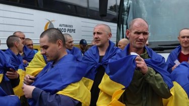 Фото 6 — Україна та РФ провели другий обмін полоненими в рамках 1000 на 1000
