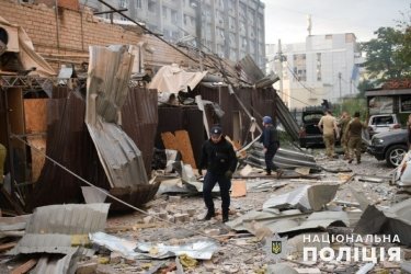Фото 2 — Ракетный удар по Краматорску: 4 погибших и 47 раненых, среди них – дети.