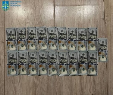 Фото 8 — В Хмельницком "накрыли" мошеннический колл-центр, воровавший криптовалюту у жителей Канады (ФОТО, ВИДЕО)