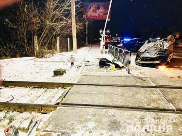 дтп на переезде, ивано-франковск, перевернулся, погиб азербайджанец