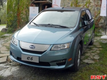 Фото 14 — Тест-драйв: первый в Украине электрокроссовер BYD е6