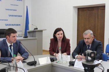 Фото 3 — Госпотребслужба дает время убрать с полок магазинов фальшивый мед