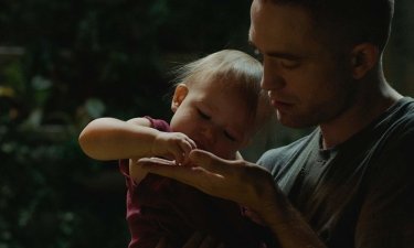 Фото 3 — В пустоте: о фильме "На высоте" с Робертом Паттинсоном