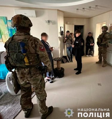 Фото 10 — Полиция с СБУ задержали первого вице-мэра Вознесенска: поймали на расхищении бюджета (ФОТО)