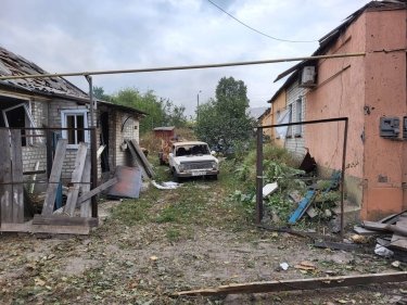 Фото 5 — Оккупанты нанесли удар управляемой авиабомбой по Купянску (ФОТО)