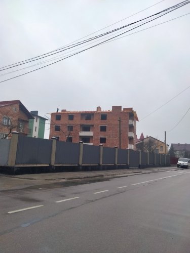 Фото 7 — Індивідуальні будинки перетворювались у квартири на продаж: на Львівщині викрили будівельну схему