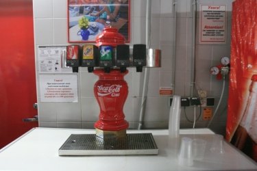 Фото 19 — 40% персонала Coca-Cola в Украине работают в компании более десяти лет