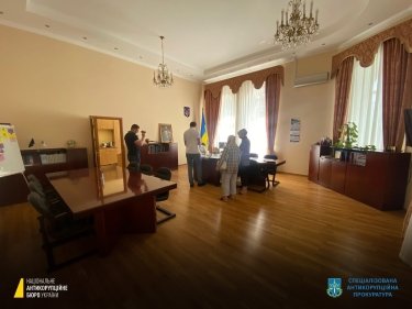 Фото 4 — Голову Державної судової адміністрації викрили на передачі у Верховний суд хабаря від бізнесу (ФОТО)