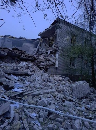 Фото 4 — В Днепре в результате ракетного удара погибла женщина и ребенок