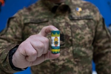 Фото 7 — НБУ выпустил памятную монету в честь Нацгвардии: как выглядит