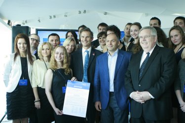 Фото 2 — Фонд Виктора Пинчука инвестировал в амбициозных молодых более 4 миллионов гривен