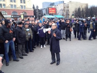 Фото 3 — Кернес вернулся в Харьков и устроил "миротворческое шоу" (обновлено)