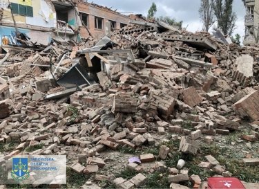 Фото 18 — Число погибших в результате авиаудара по школе в Орехове выросло до семи (ФОТО, ВИДЕО)