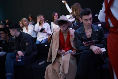 Фото 47 — Ukrainian Fashion Week в разгаре: закулисье, шоу-румы, Андре Тан и Подолян (фото)
