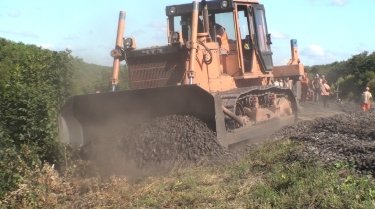 Фото 6 — "Укрзализныця" начала реконструкцию проблемного участка на Донбассе