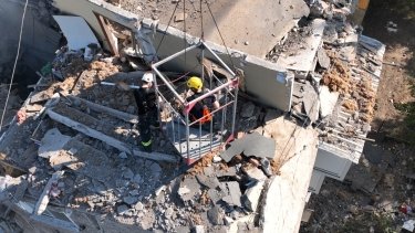 Фото 6 — Число погибших в результате удара по пятиэтажке в Николаеве увеличилось до пяти (ФОТО, ВИДЕО)