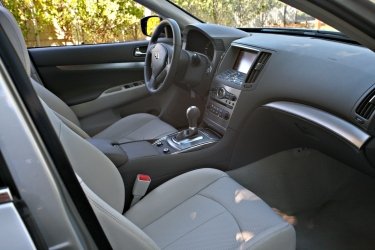 Фото 10 — Infiniti G25: классика в стиле hi-tech