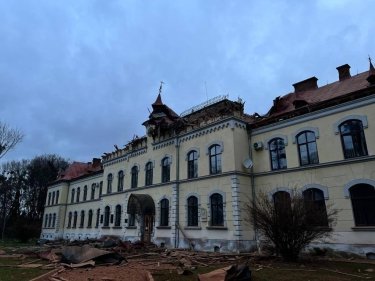 Фото 32 — Атака дронов в новогоднюю ночь: в Одессе погиб подросток, во Львове дотла сгорел музей Шухевича (ФОТО, ВИДЕО)