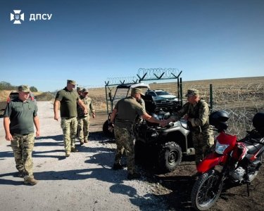 Фото 3 — Біспектральні камери та рокадна дорога: на кордоні з Молдовою розбудовують інфраструктуру (ФОТО)