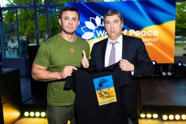 Фото 2 — Микола Тищенко за 2 години заробив 5 мільйонів гривень для ЗСУ