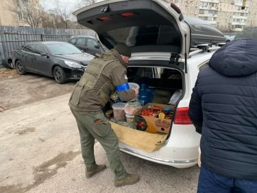 Фото 2 — "Зупинив виробництво і став волонтером": як російська навала змусила підприємця шукати нові сенси життя