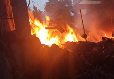Фото 7 — В Кривом Роге российская ракета попала в многоэтажку: есть погибшие и раненые