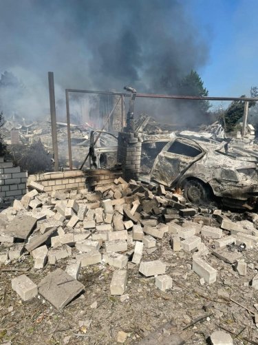 Фото 15 — Ракетный обстрел окраины Краматорска: уничтожены два дома, есть погибший и раненые (ФОТО, ВИДЕО)
