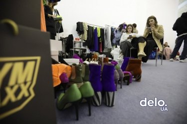 Фото 9 — Свежая мода: дерзкие идеи молодых на показах UFW для тех, кто любит эксперименты (ФОТО)