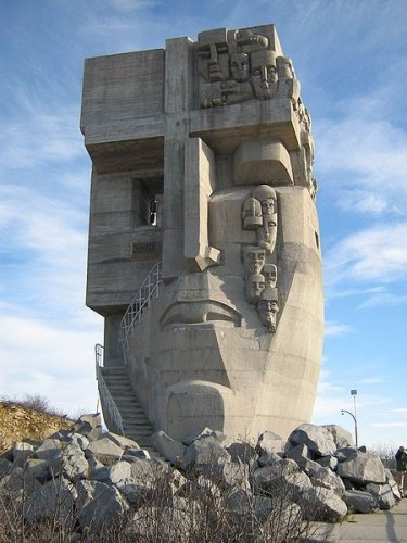 Фото 2 — В Нью-Йорке на 92-м году жизни скончался скульптор Эрнст Неизвестный