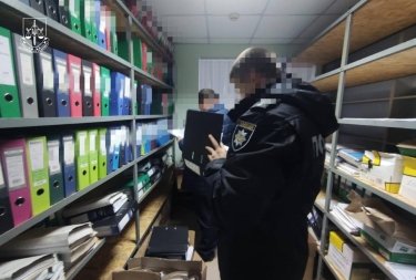 Фото 2 — Менеджерів однієї з найбільших українських нафтопереробних компаній підозрюють у привласненні 5,8 млрд грн